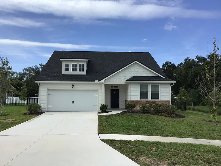219 Windsong Acres Rd — Photo 1