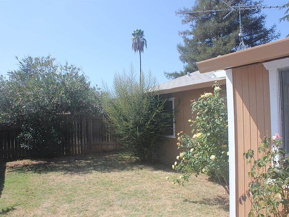 4th image of 908 Fraser Ct