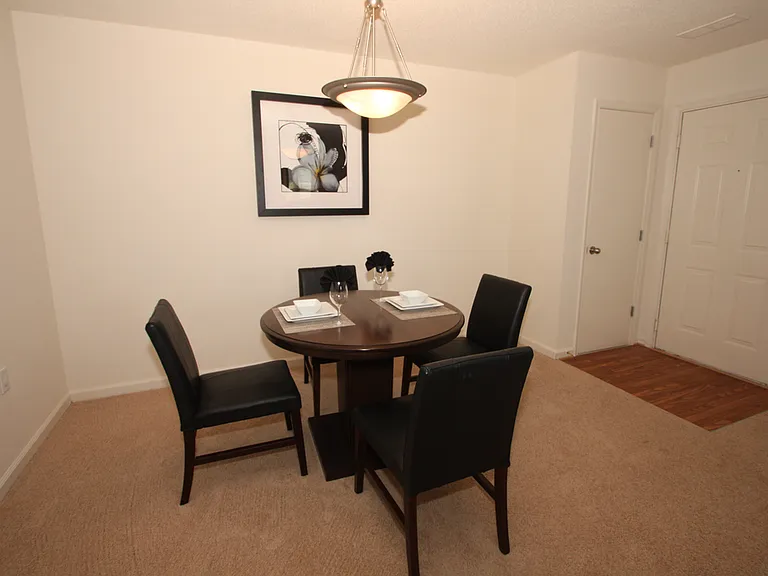 Crestview Apartments — Photo 24