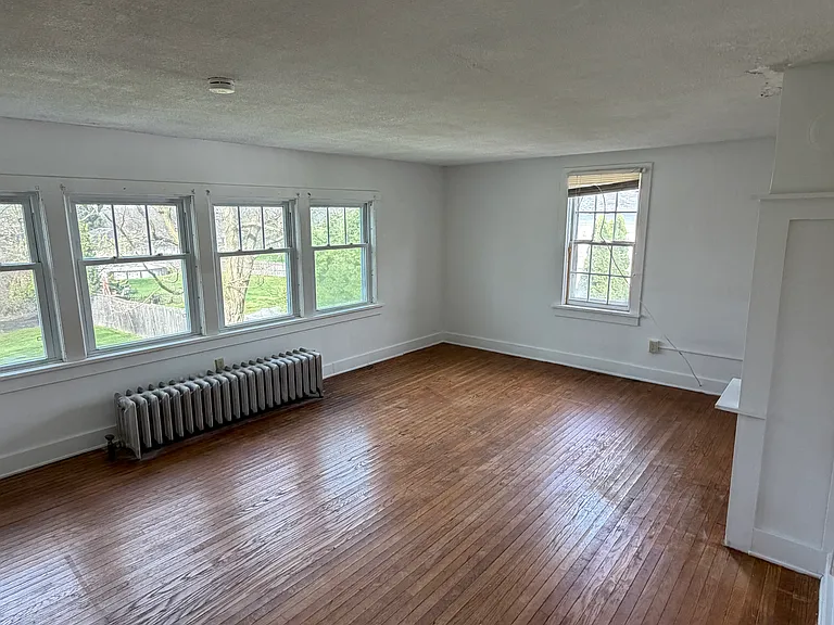 366-68 N Main St #1 — Photo 6