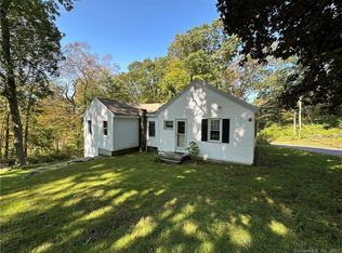 37 Schoolhouse Rd, Eastford, CT 06242