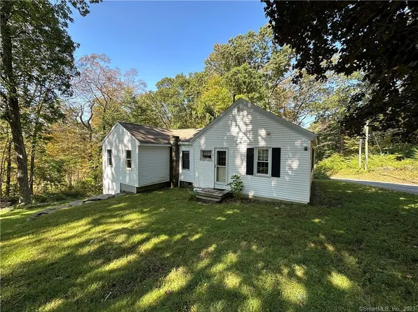 37 Schoolhouse Hill Road, Eastford, CT 06242