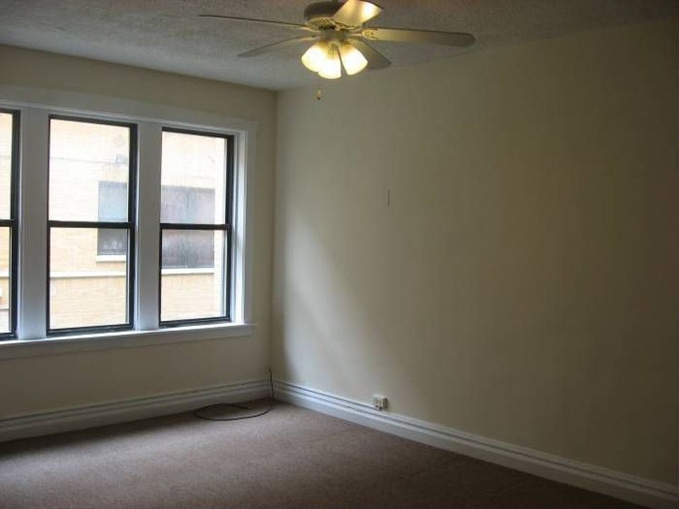 2nd image of 1542 N Kedzie Ave APT 3N