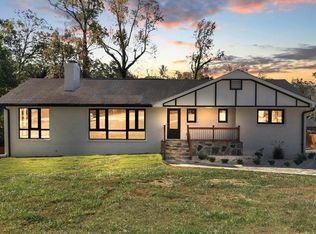 4 Roberta Dr, Greenville, SC 29615
