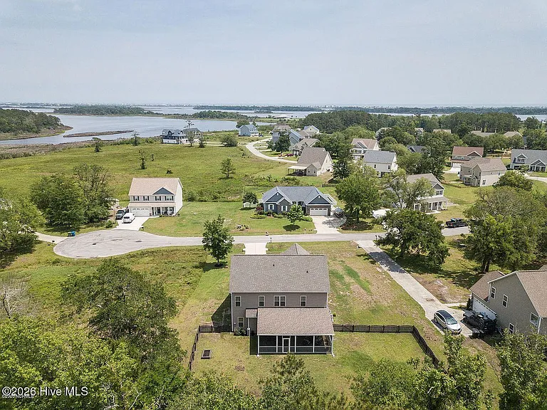 213 Willas Ct — Photo 14
