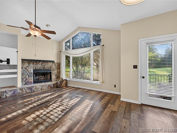 4th image of 42 Cottage Park W Unit 36