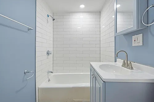 12-12R Granite St #3 Photo 1