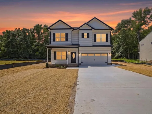 14160 Booker T Dr, Carrollton, VA 23314
