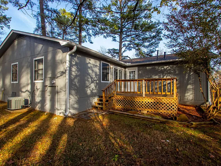 20 Laver Cir — Photo 35
