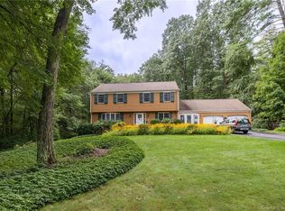 109 Rosewood Rd, Avon, CT 06001