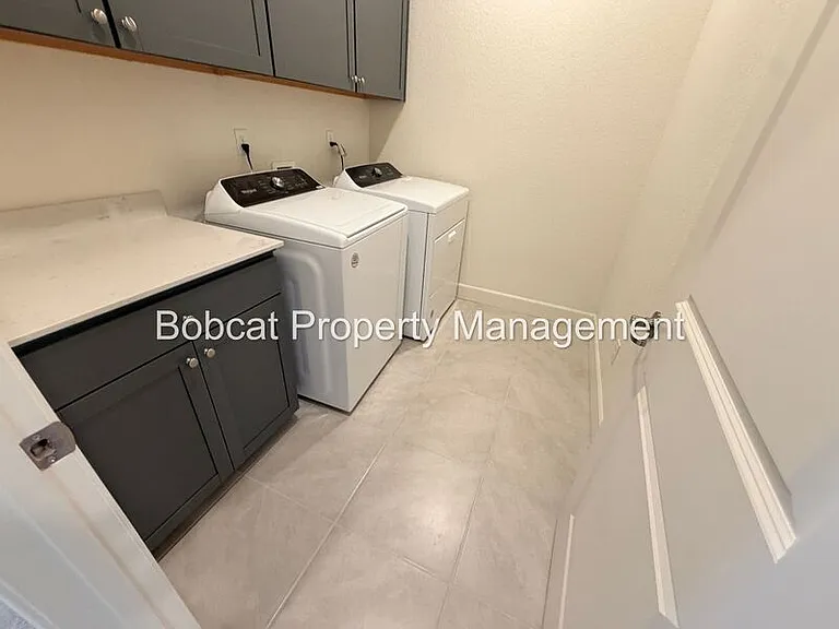 1751 Boundary Peak St — Photo 31