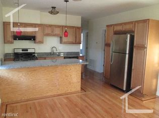 233 Boylston St #3R, Brookline, MA 02445