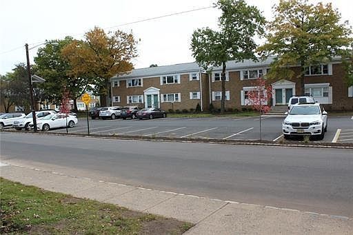 2nd image of 193 Evergreen Rd APT 1A