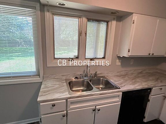 5th image of 4035 Pippin St