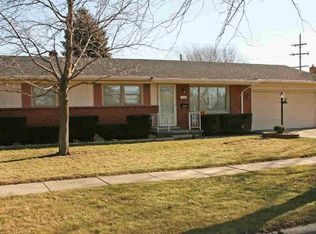 1363 Calgary Dr, Monroe, MI 48162