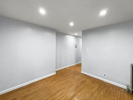 Rented by Keller Williams NYC | media 7