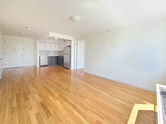 Rented by Modern Spaces | media 11