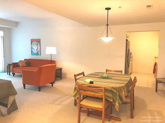 3rd image of 807 Asa Gray Dr APT 209