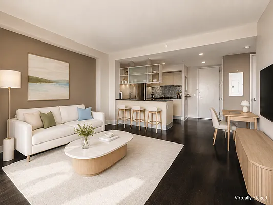 Living room, photo 2