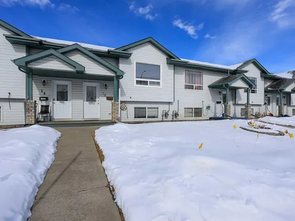 16 S Durand Cres, Red Deer, AB T4R 3A6