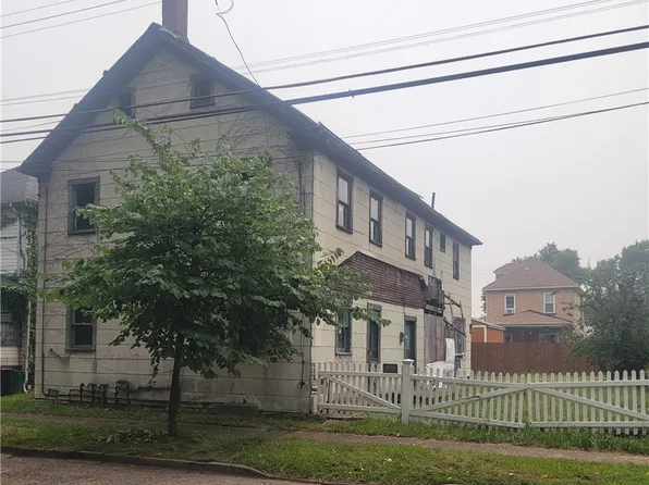 284 13th St, Ambridge, PA 15003