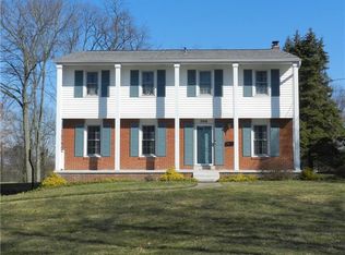 5916 Glen Hill Dr, Bethel Park, PA 15102
