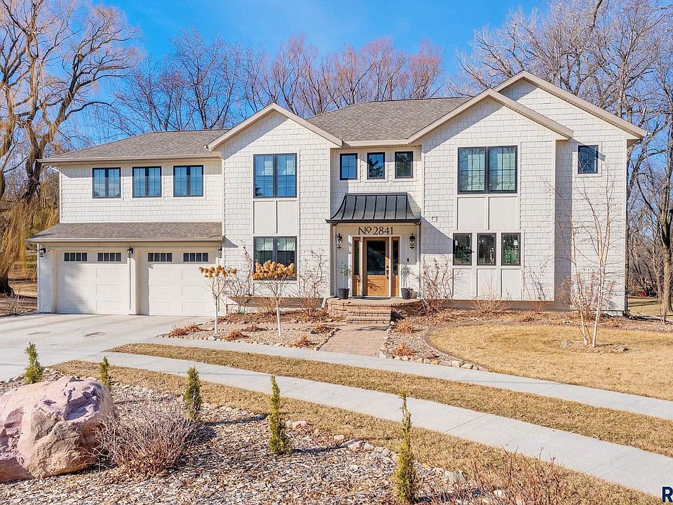 1st image of 2841 E Old Orchard Trl