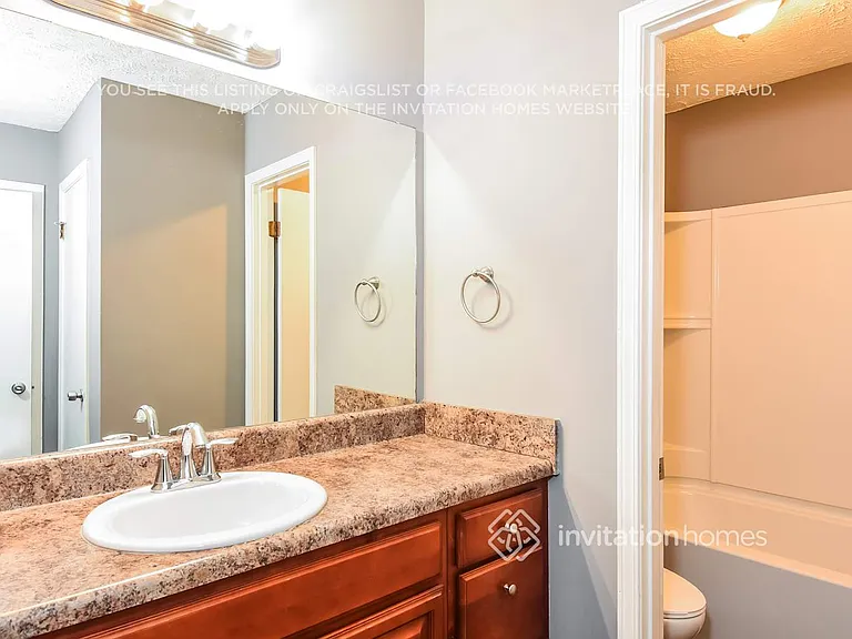 6601 Valley Hill Dr SW — Photo 10