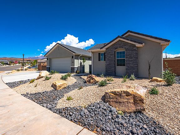 4th image of 228 N Sage Crest Dr