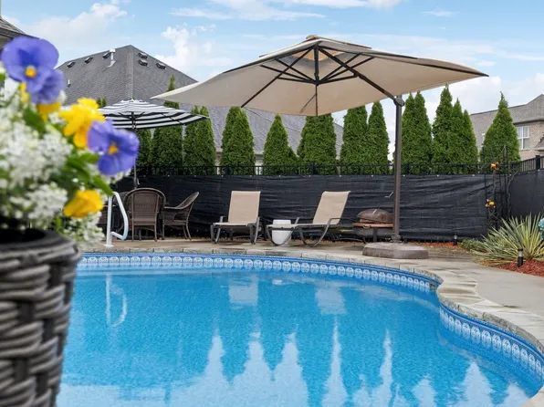 217 Valley Bend Dr, Nashville, TN 37214