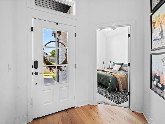 5th image of 6048 W Quinn St
