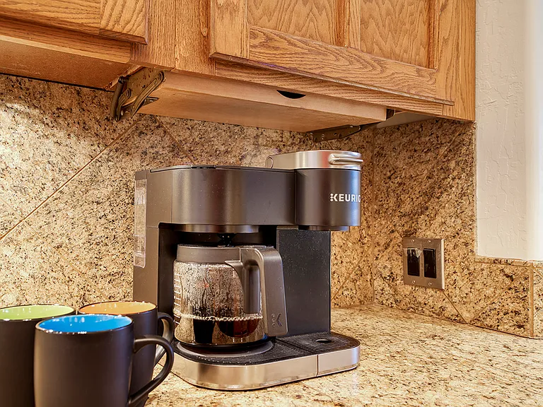 K-cup or Brewed - Have your coffee your way