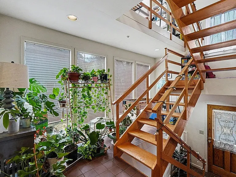 623 Marine St — Photo 12