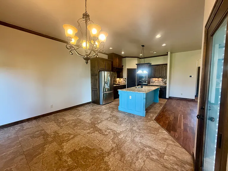 2114 Savona Ln — Photo 20
