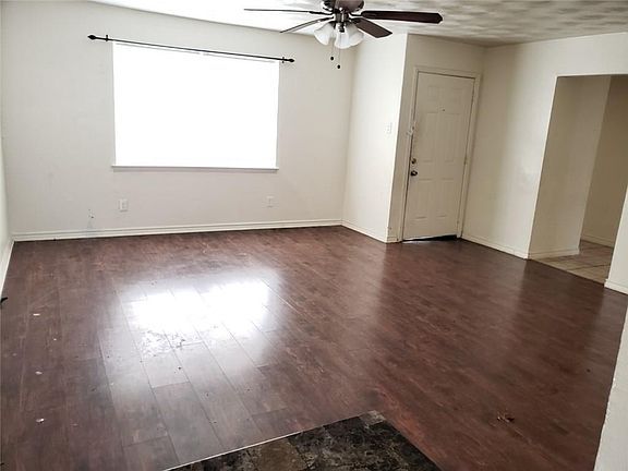 4th image of 3205 Caribbean Dr