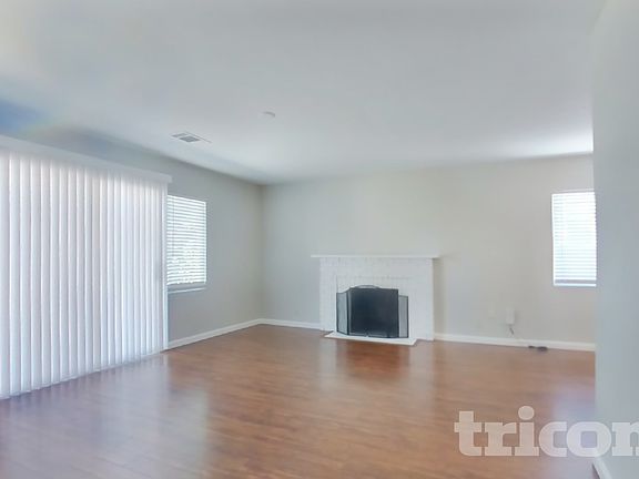 4th image of 1928 Glenwood Dr