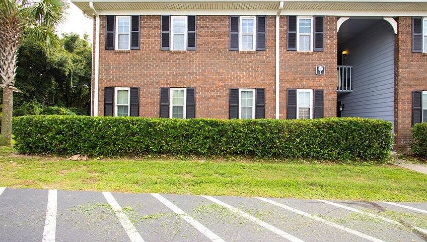 1st image of 21 Rivers Point Row APT 1E