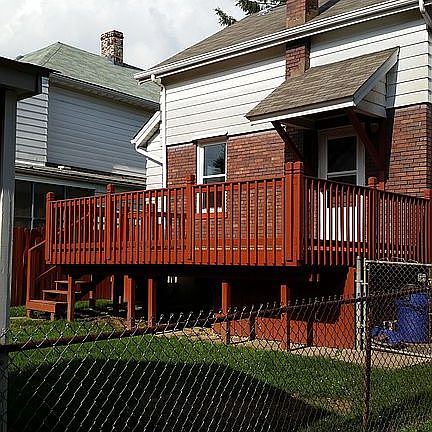 4th image of 3617 Everett Ave
