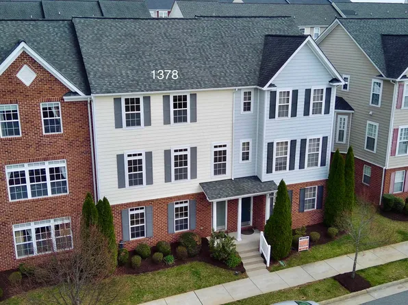1378 Timberwood Blvd, Charlottesville, VA 22911