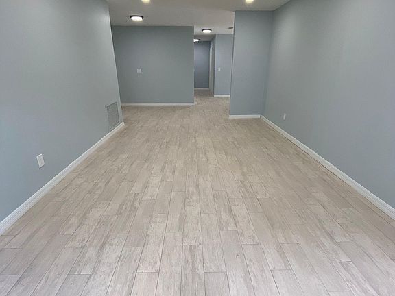 5th image of 511-1 Constitution Dr