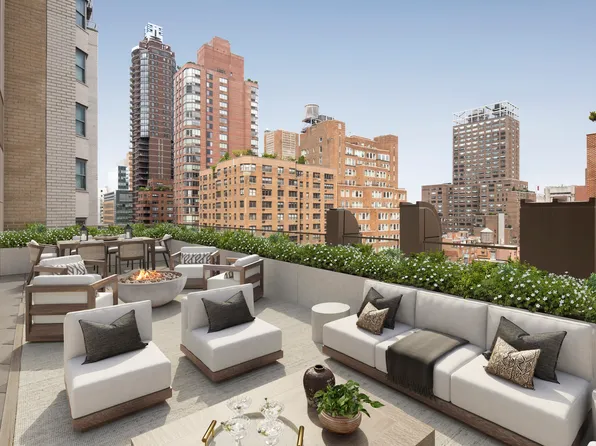 249 East 62nd Street 9B image 3 of 16