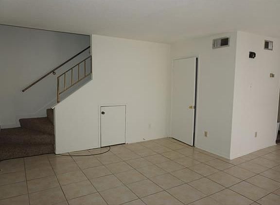 4th image of 61 Antigua Dr Unit 61C