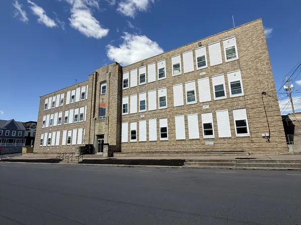 134 W 4th St, Mount Carmel, PA