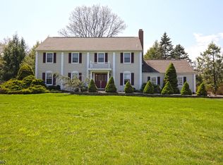 6 Kings Ridge Rd, Long Valley, NJ 07853
