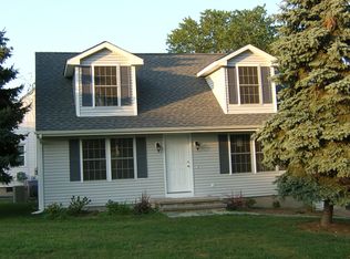 64 Hazel St, Fairfield, CT 06825