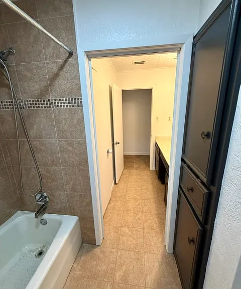 1212 Mockingbird St — Photo 12