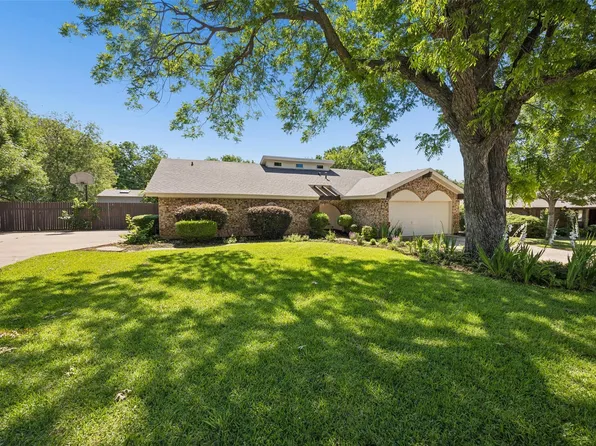 1203 Oakwood Trl, Southlake, TX 76092