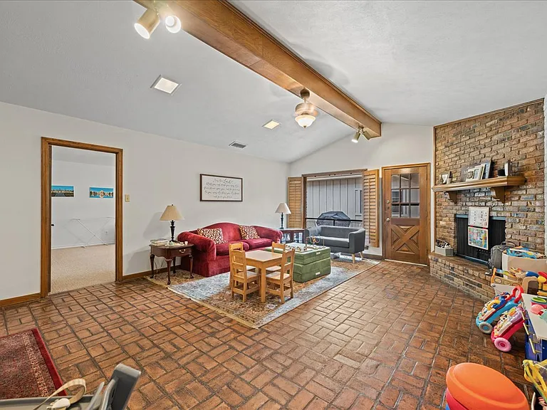 7610 Meadow Oaks Dr #7610 — Photo 10