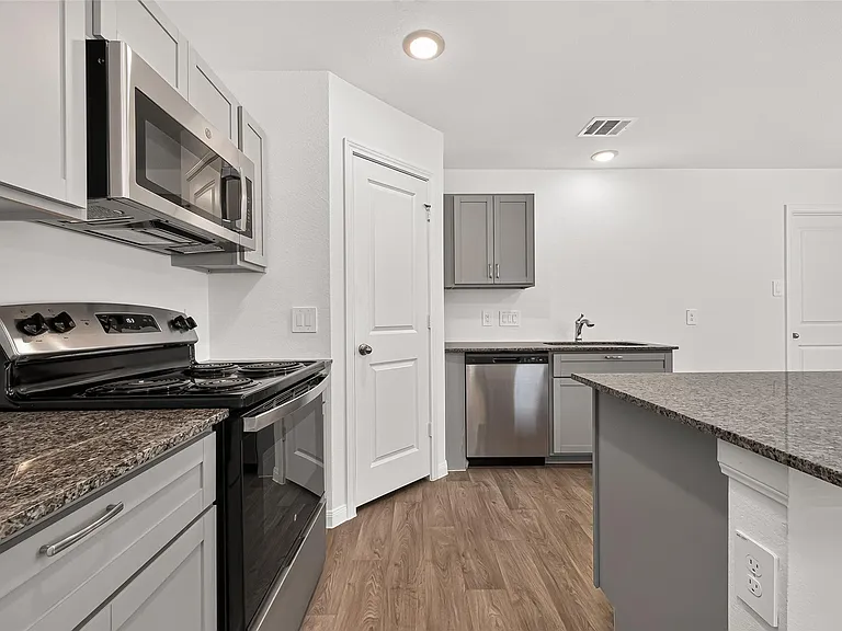 16364 Jasmine Marie Pl — Photo 18