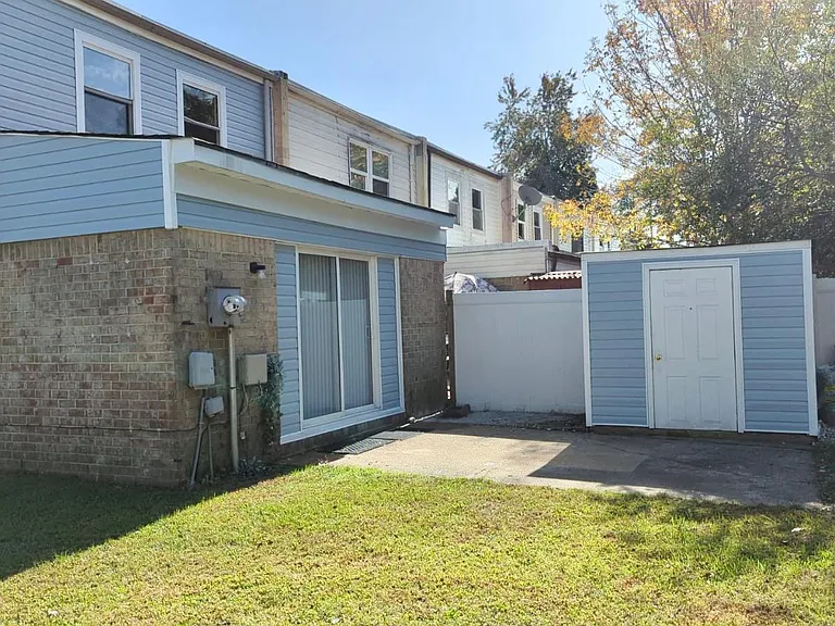 701 Arthur Ave — Photo 15